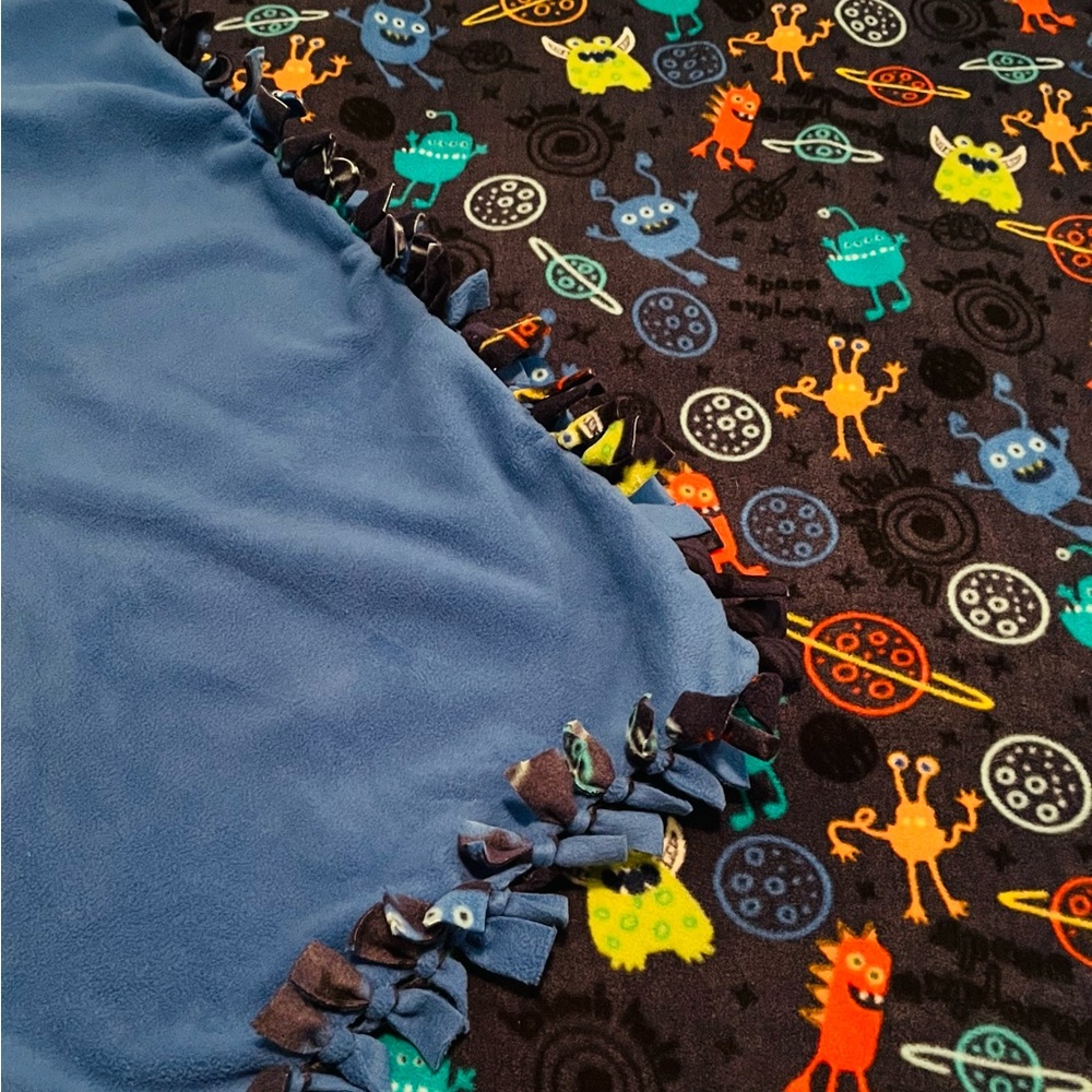 NEW Planets & Aliens Fleece Blanket